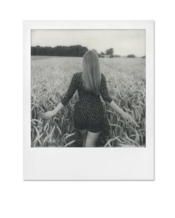 Polaroid_Originals_BW_Film_600_b